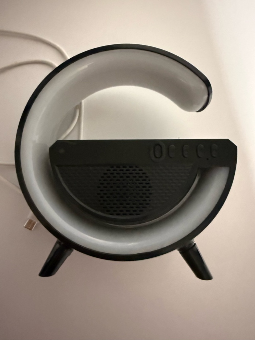 Modern Black G-Shaped LED Lamp with Speaker